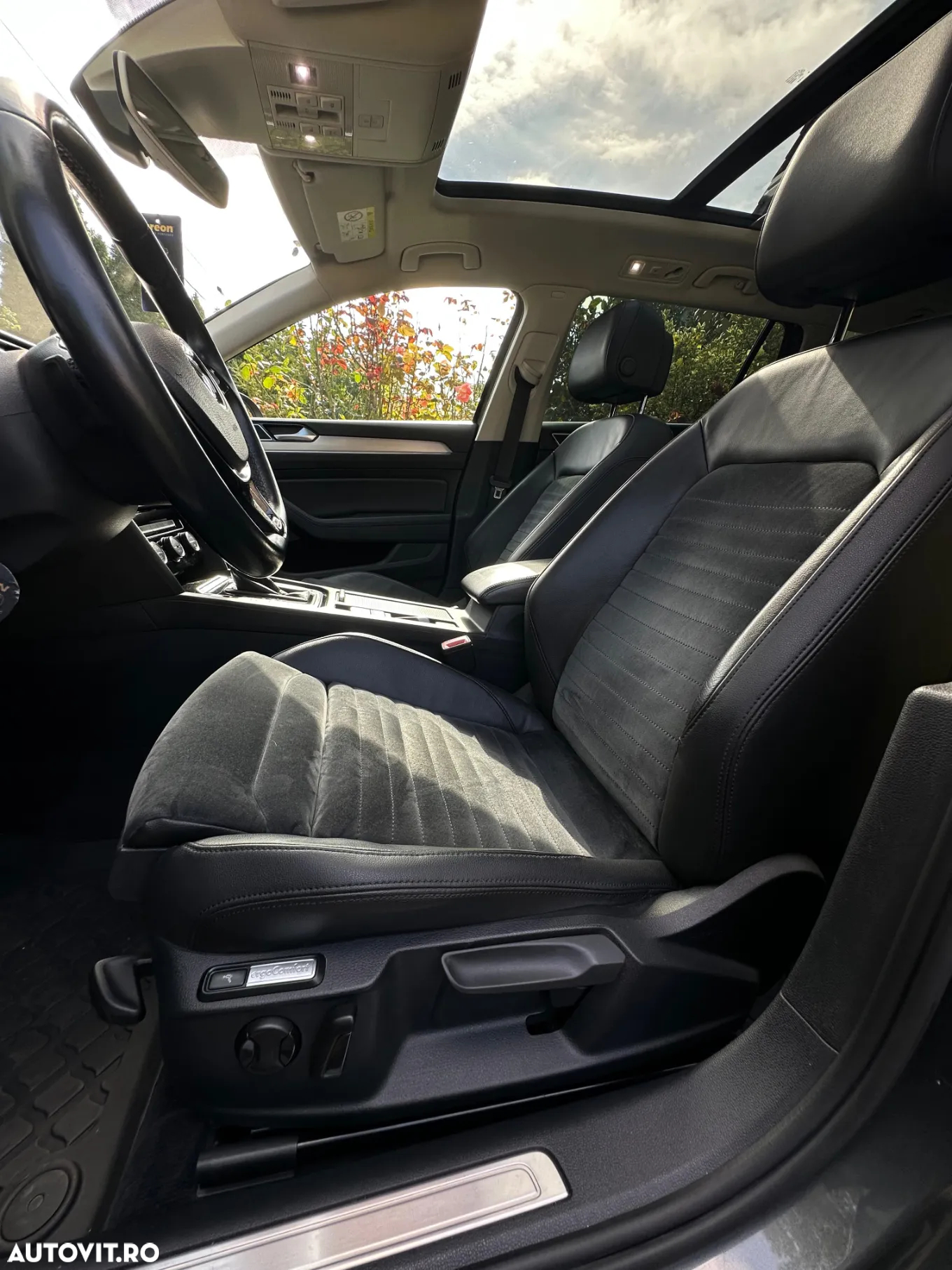 Volkswagen Passat 2.0 TDI DSG Highline - 26