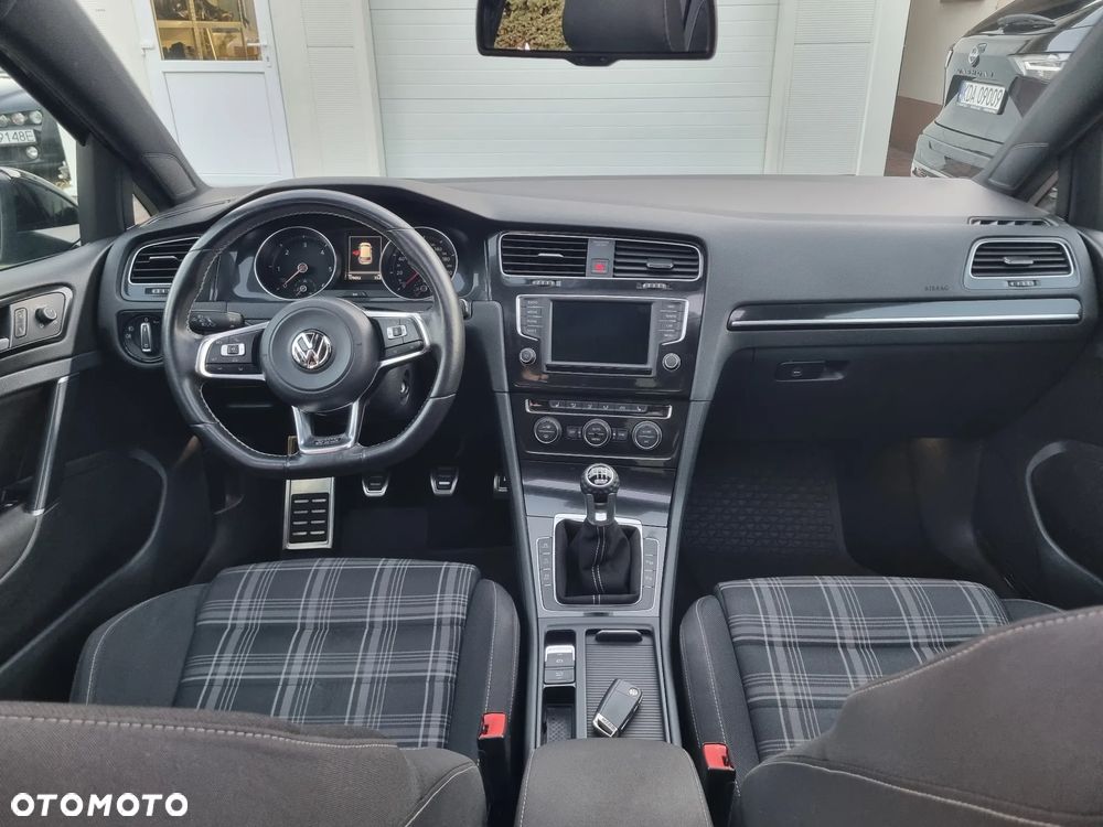 Volkswagen Golf GTD BlueMotion Technology - 13