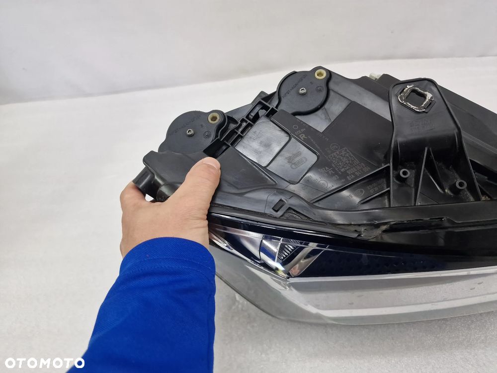 AUDI Q2 81A 16- PRAWA ZWYKŁA LAMPA PRZEDNIA PRZÓD , NR 81A941004 , NR AUKCJI LA583 - 9