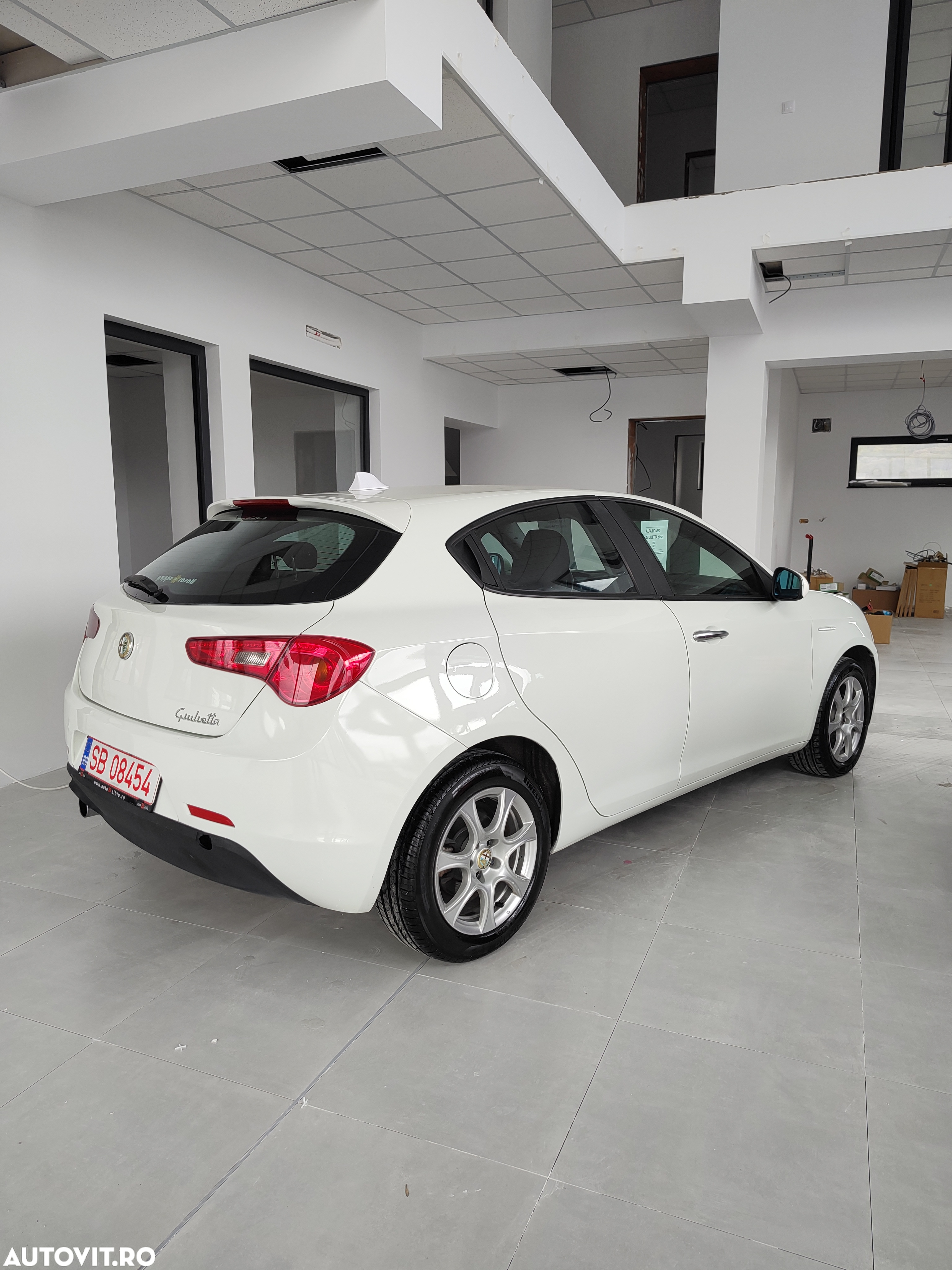 Alfa Romeo Giulietta 1.6 JTDM 16V - 5