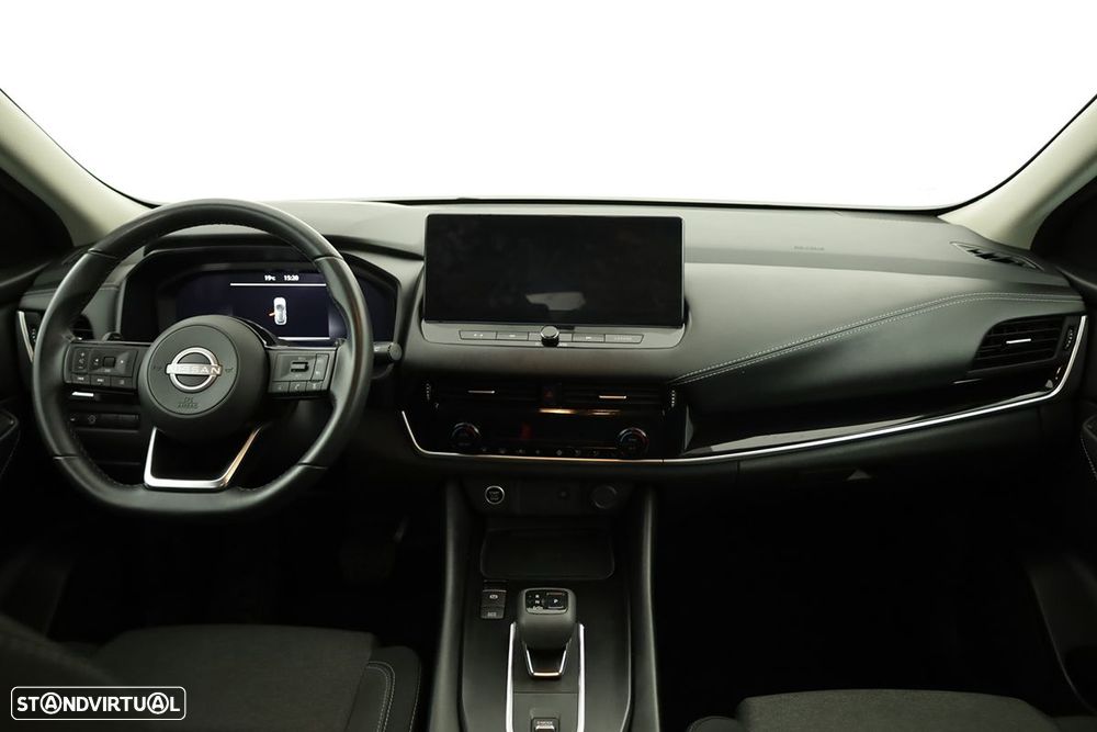 Nissan Qashqai 1.3 DIG-T N-Connecta Xtronic - 8