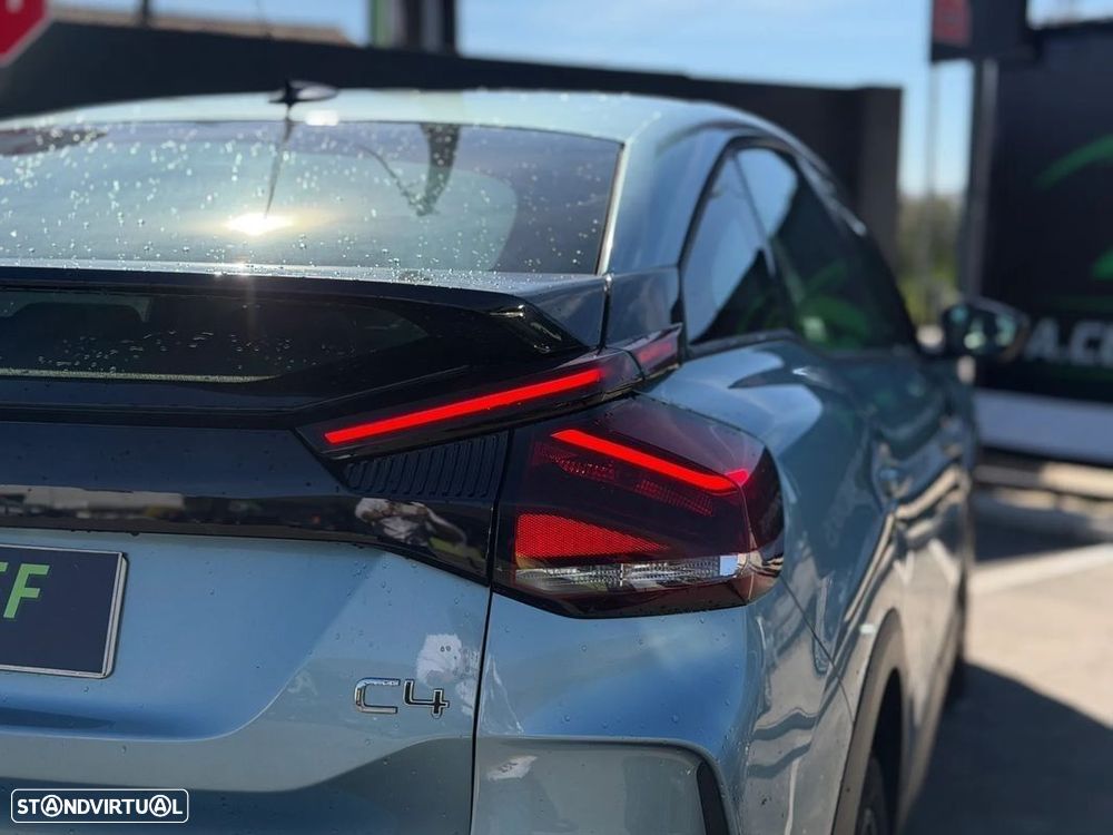 Citroën C4 BlueHDi 130 Stop&Start EAT8 SHINE - 11