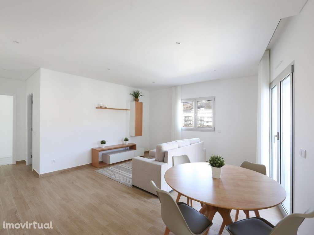 Apartamento T1 novo junto ao mercado na Nazaré - Grande imagem: 4/29
