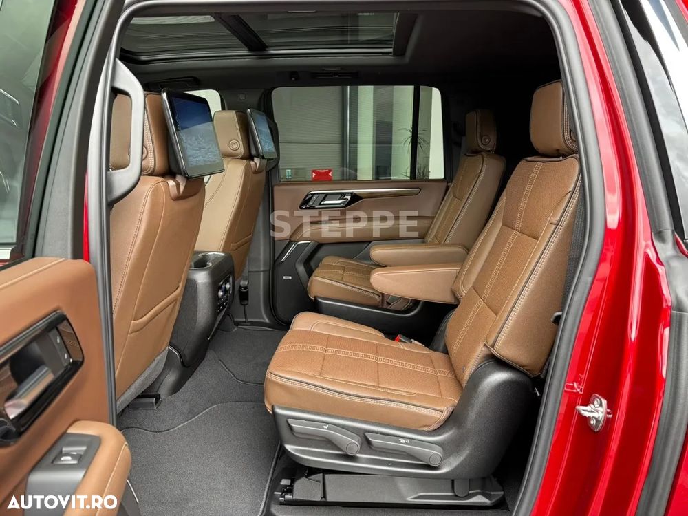 Chevrolet Suburban - 10