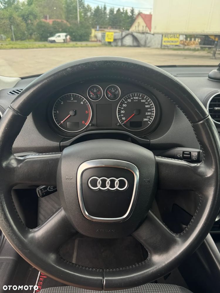 Audi A3 Sportback 2.0 TDI Ambiente - 14