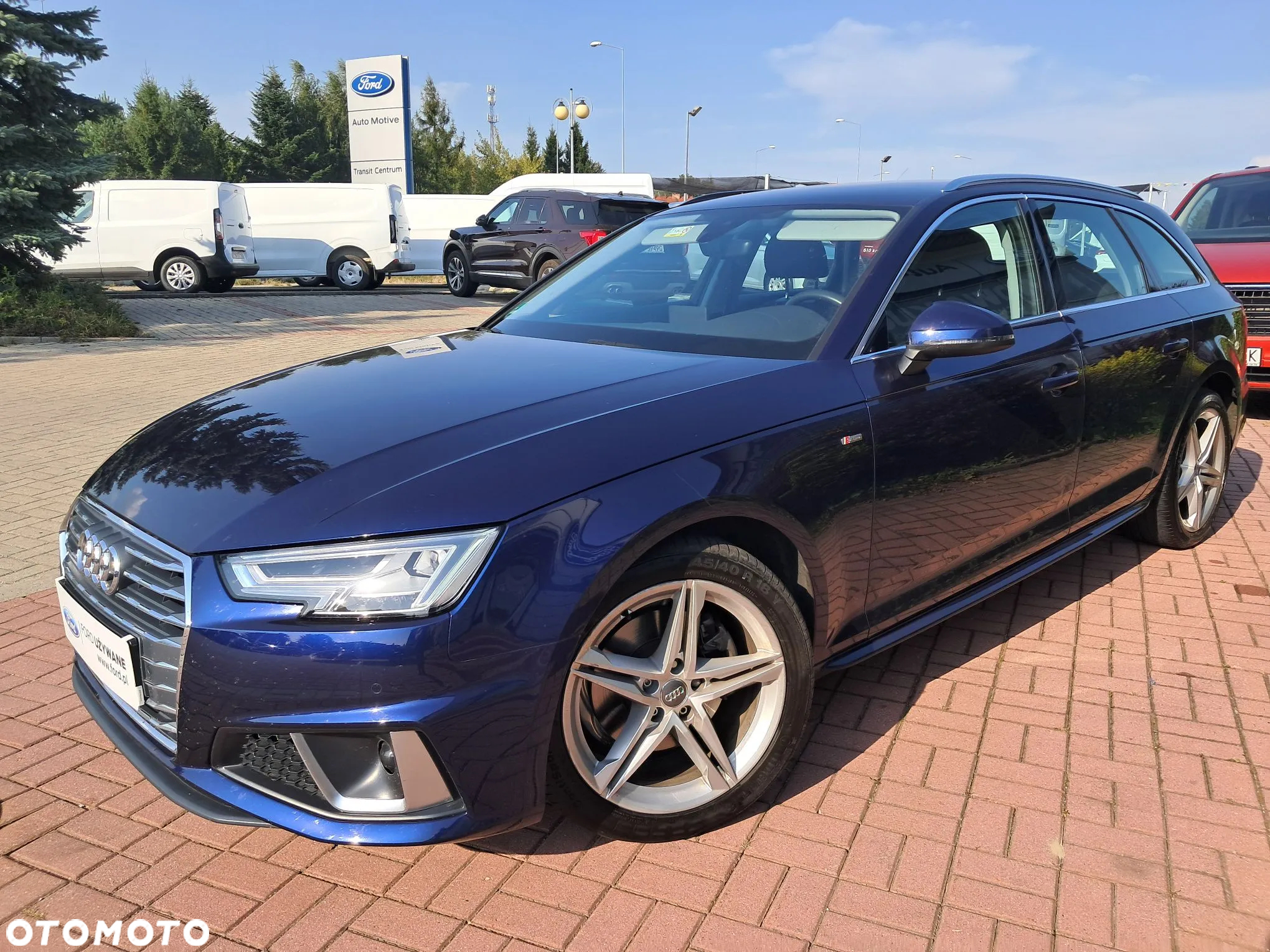 Audi A4 Avant 35 TFSI S line - 4