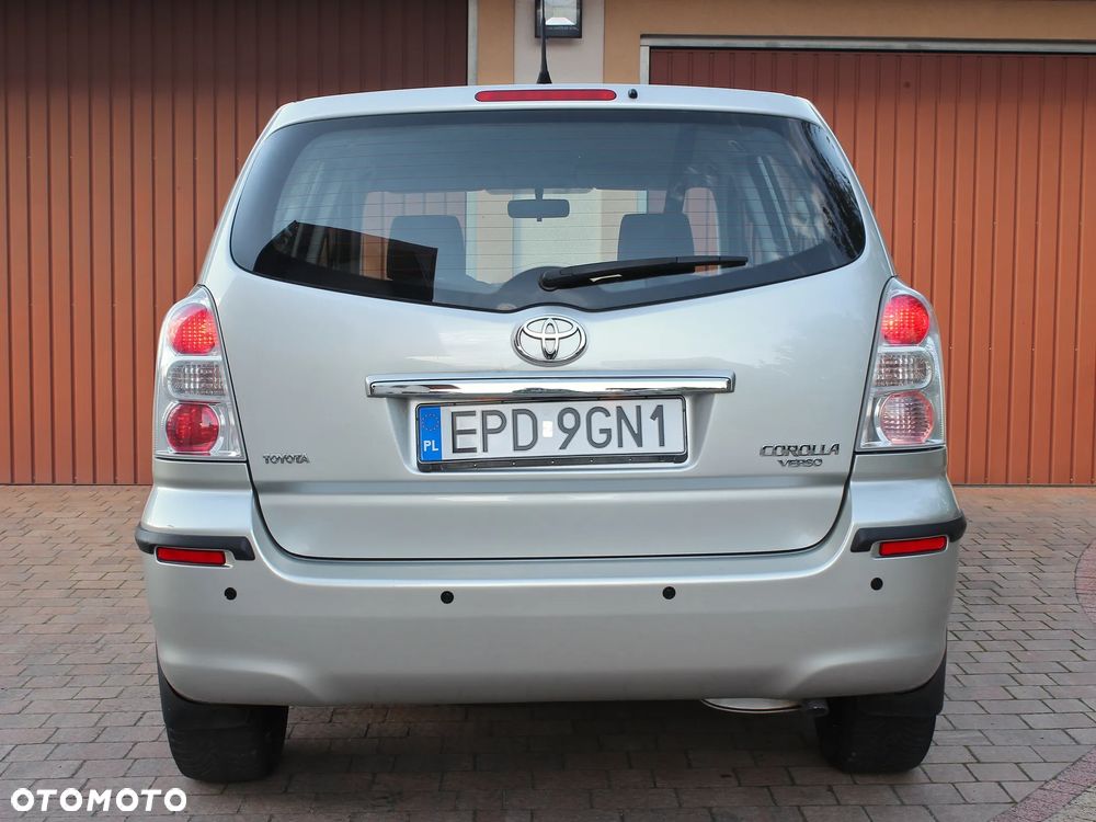 Toyota Corolla Verso 1.8 Sol 7os MM - 15