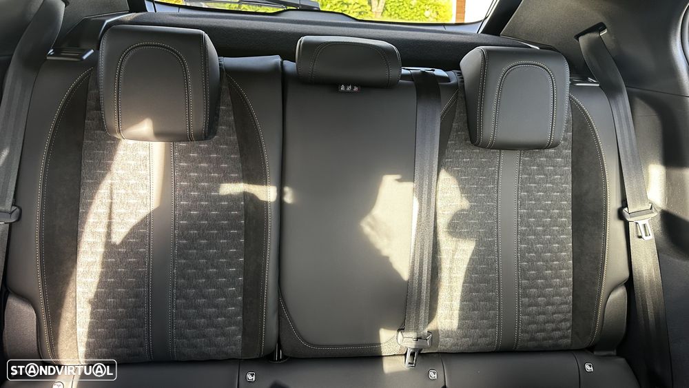 Peugeot 2008 - 23