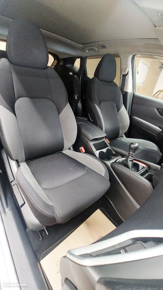 Nissan Qashqai 1.5 dCi N-Connecta - 11