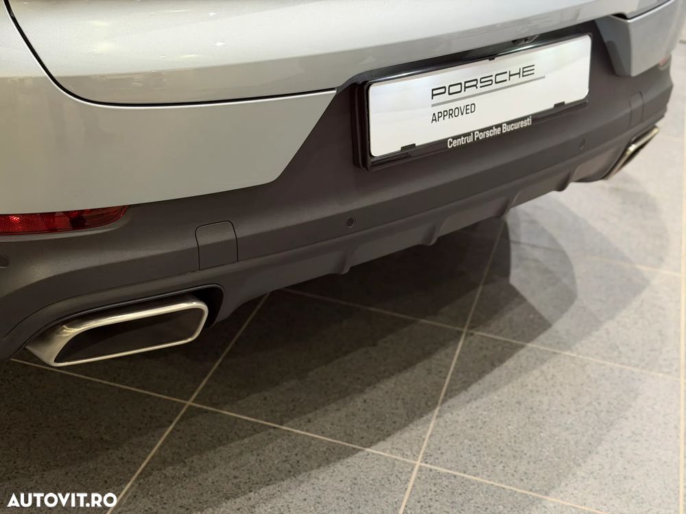 Porsche Cayenne - 9