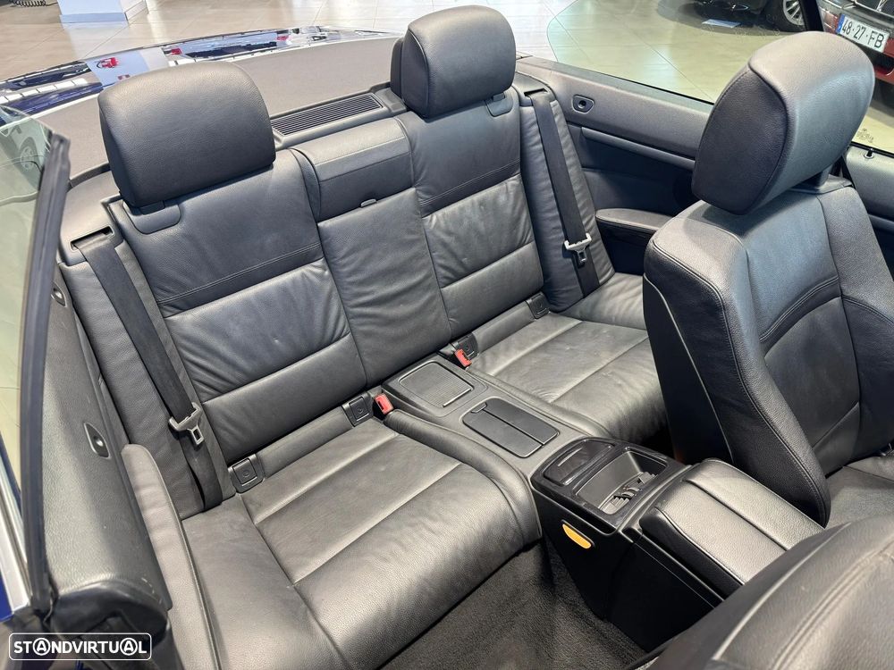 BMW 320 d Cabrio Auto - 23