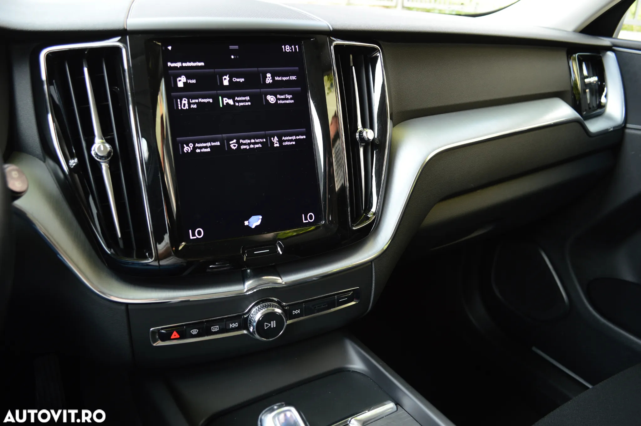 Volvo XC 60 T8 Twin Engine AWD Momentum - 7