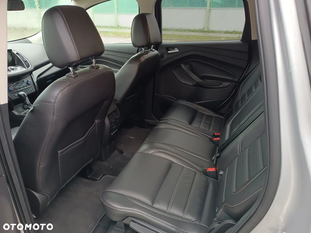 Ford Escape 2.0 EcoBoost AWD Titanium - 5