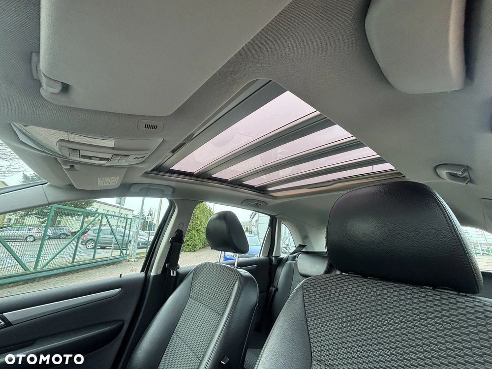 Mercedes-Benz Klasa B 200 SPORT EDITION - 25