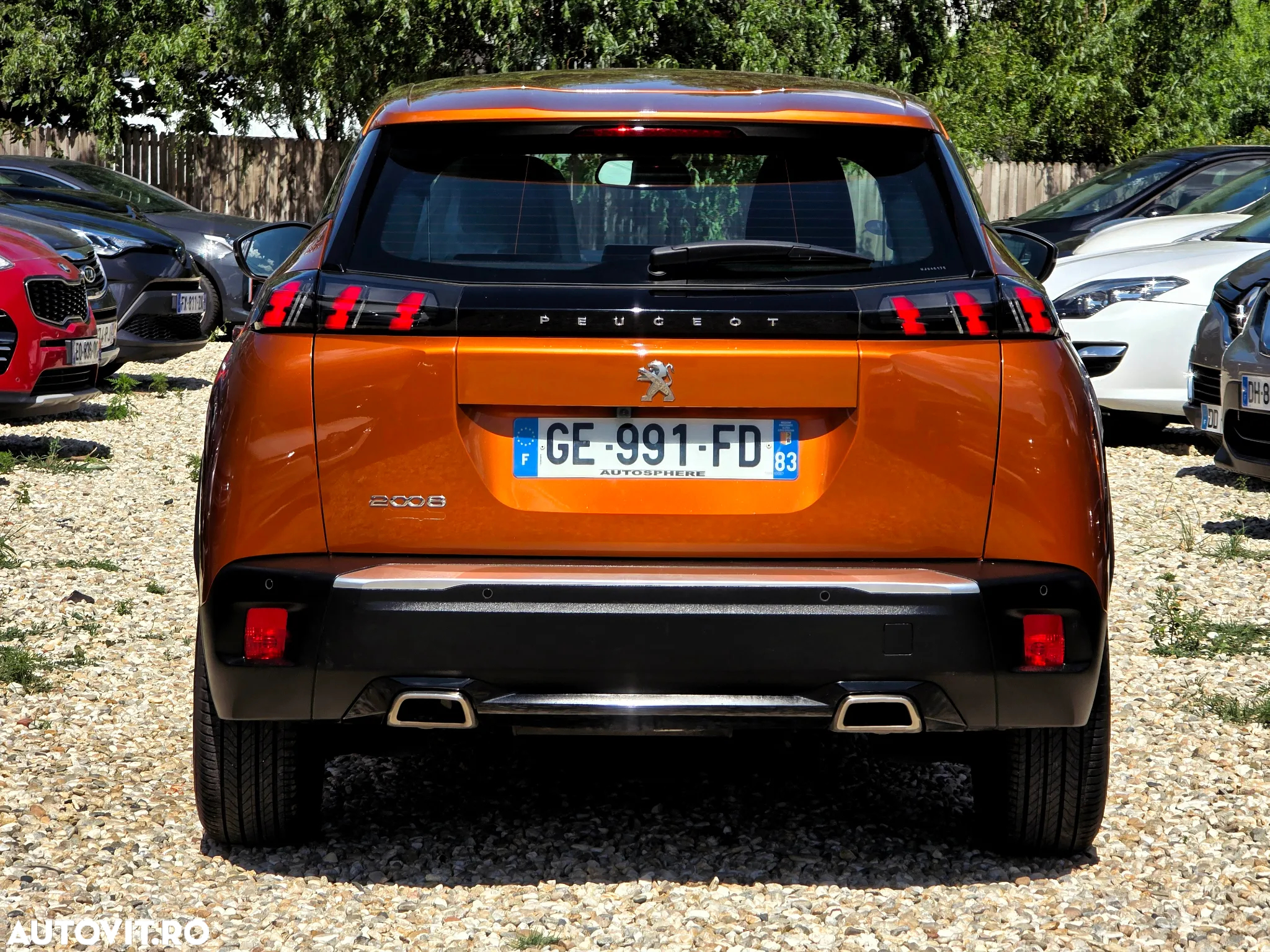 Peugeot 2008 PureTech 130 EAT8 Allure - 11