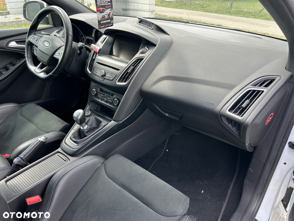 Ford Focus 2.3 EcoBoost S&S Allrad RS - 11
