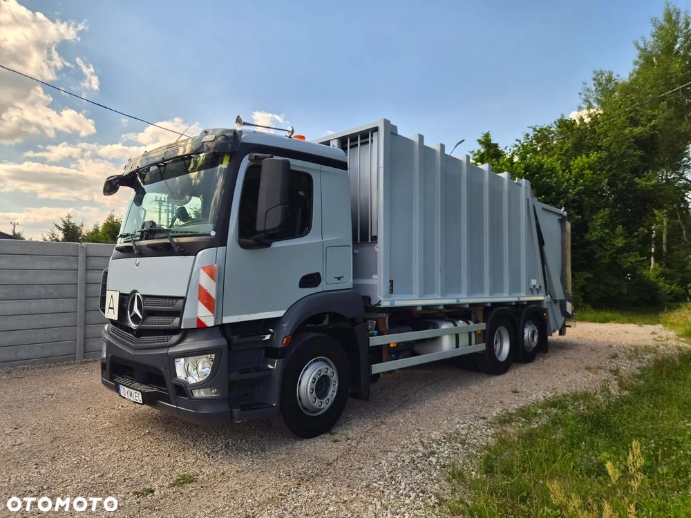 Mercedes-Benz Antos 2640 Śmieciarka Zoeller Medium X2E Evo 25 Lifter 02301 Delta Euro6
