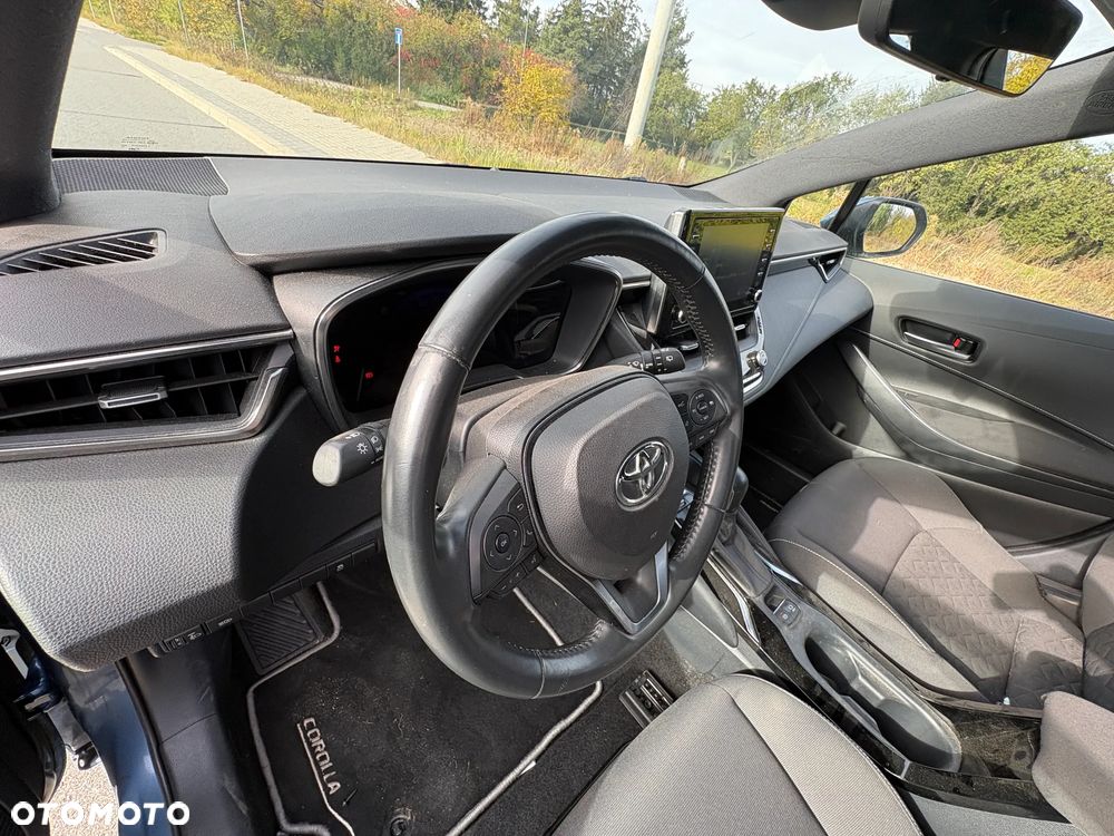 Toyota Corolla - 26