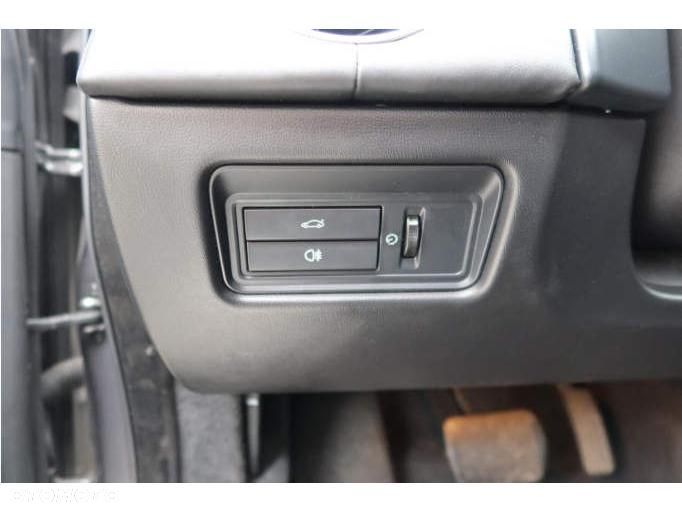 Jaguar XJ 3.0 T LWB AWD Portfolio - 16