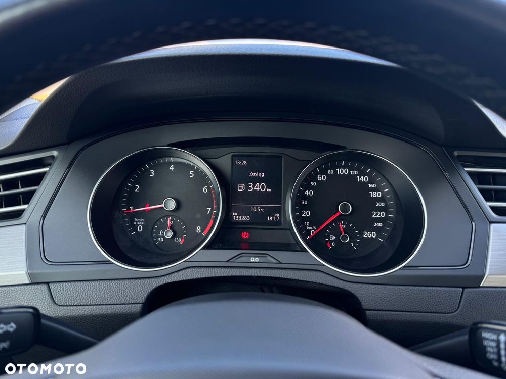 Volkswagen Passat 1.5 TSI EVO Elegance - 8