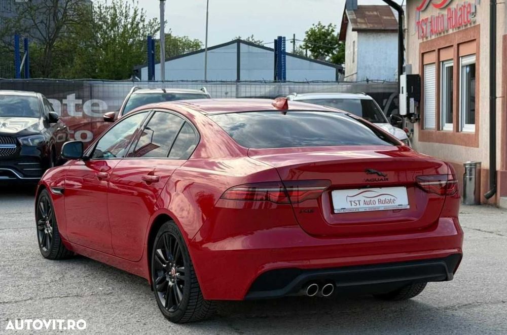Jaguar XE D200 RWD MHEV R-Dynamic S - 7