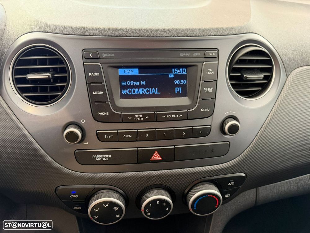 Hyundai i10 1.0 Urban - 11