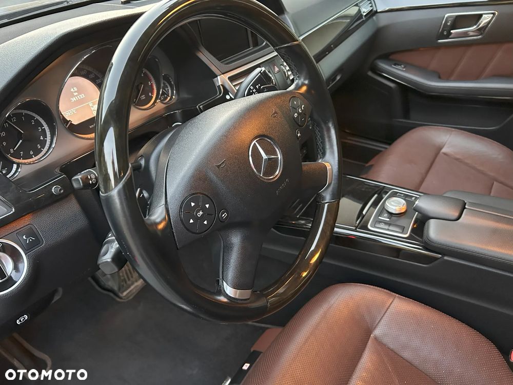 Mercedes-Benz Klasa E 350 CDI 4-Matic BlueEff - 21