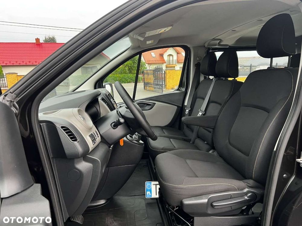 Renault Trafic Long  doka 6-osobowy - 33