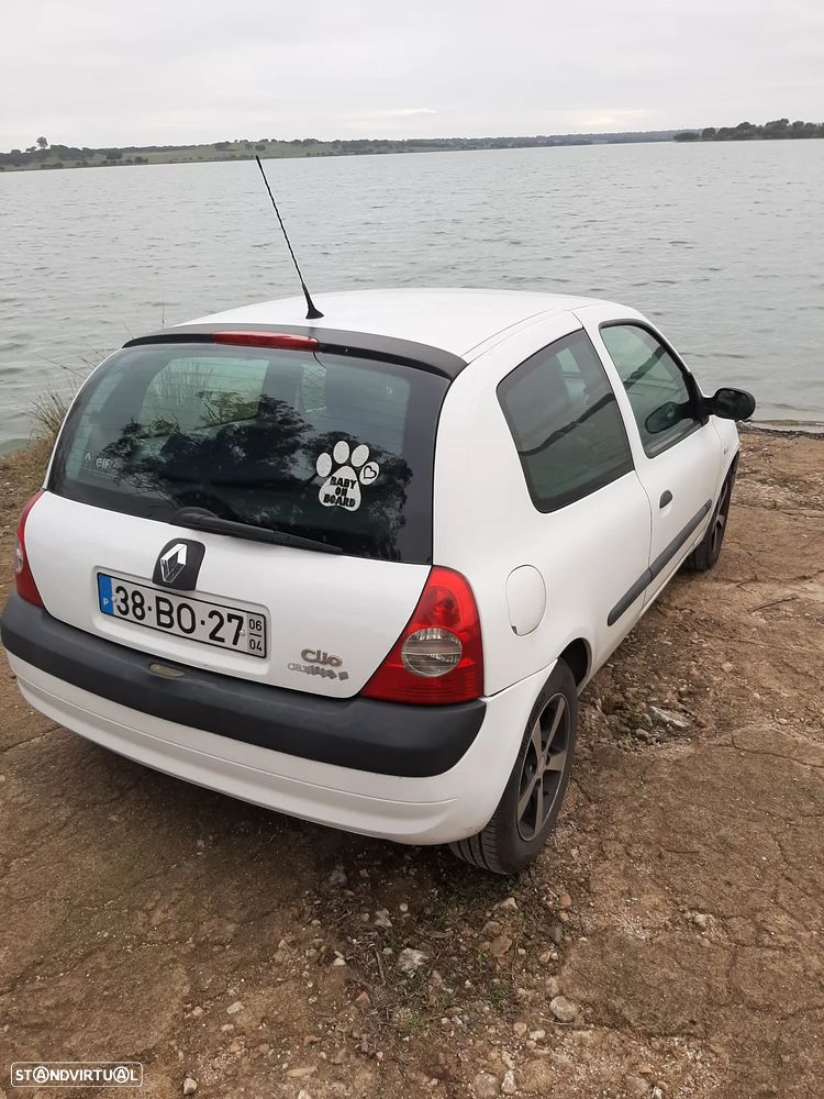 Renault Clio - 2