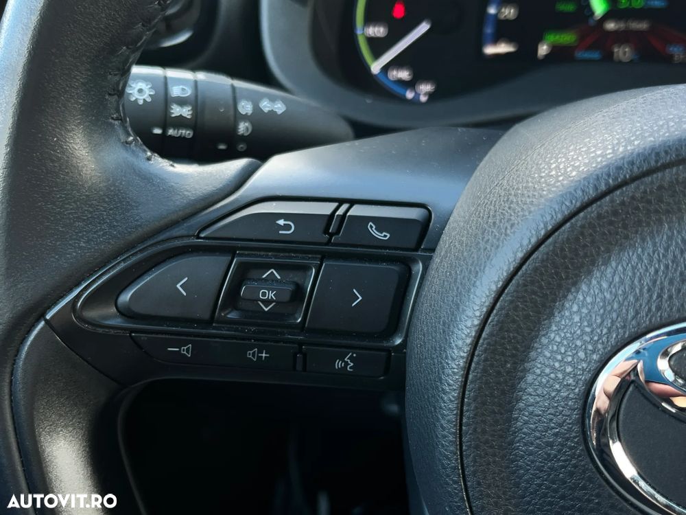 Toyota Yaris Cross - 15