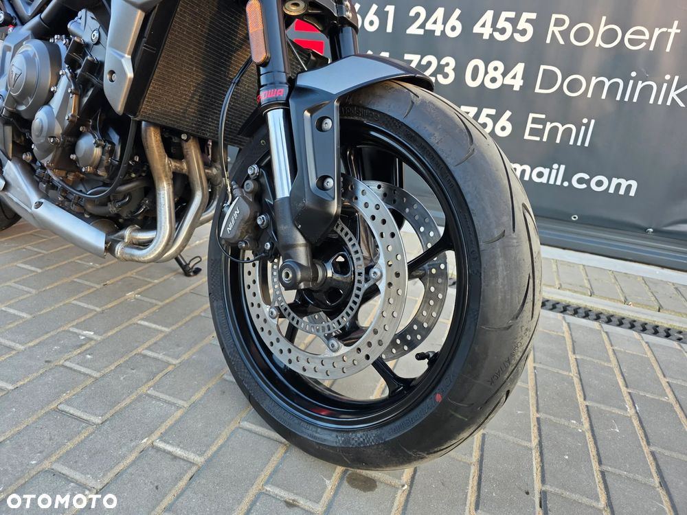 Triumph Trident - 25