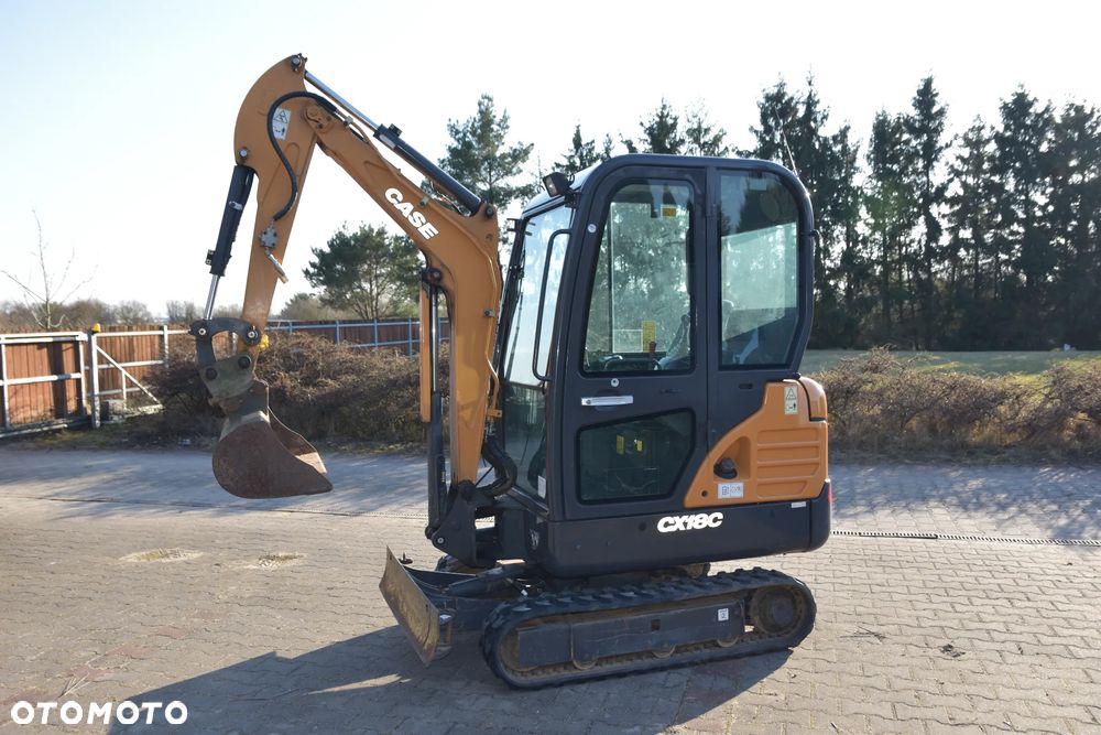 Case CX18C - 1
