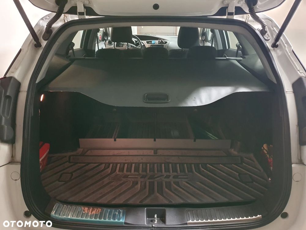 Honda Civic 1.8 Style Edition (Honda Connect+) - 11