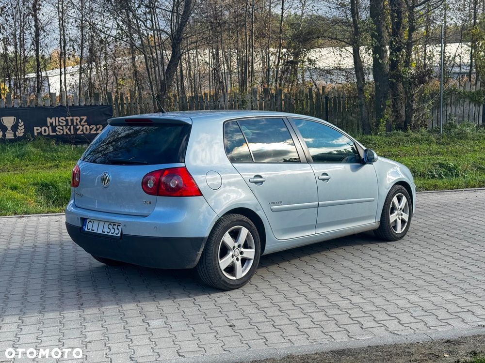 Volkswagen Golf 1.4 TSI DSG United - 4