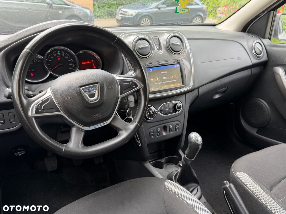 Dacia Logan 0.9 TCe Stepway S&S - 18