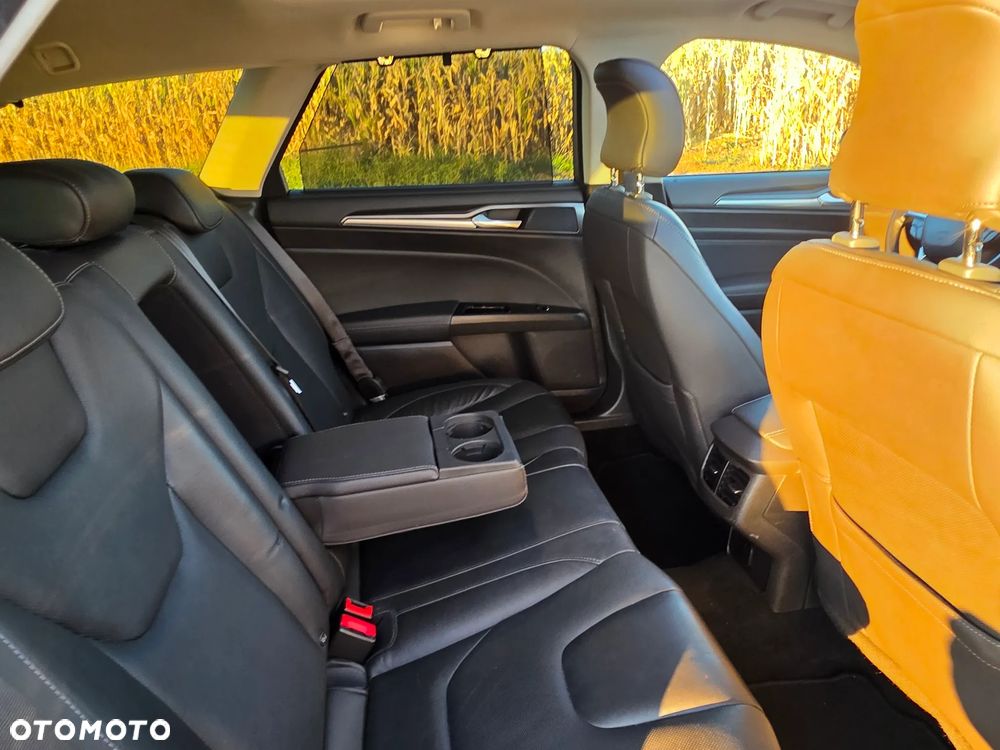 Ford Mondeo - 8