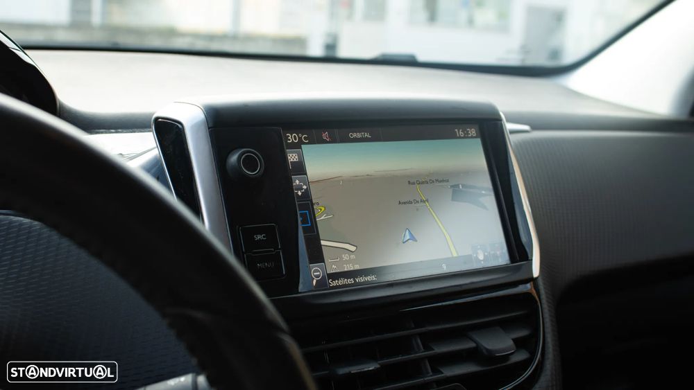 Peugeot 2008 1.2 PureTech Style - 13