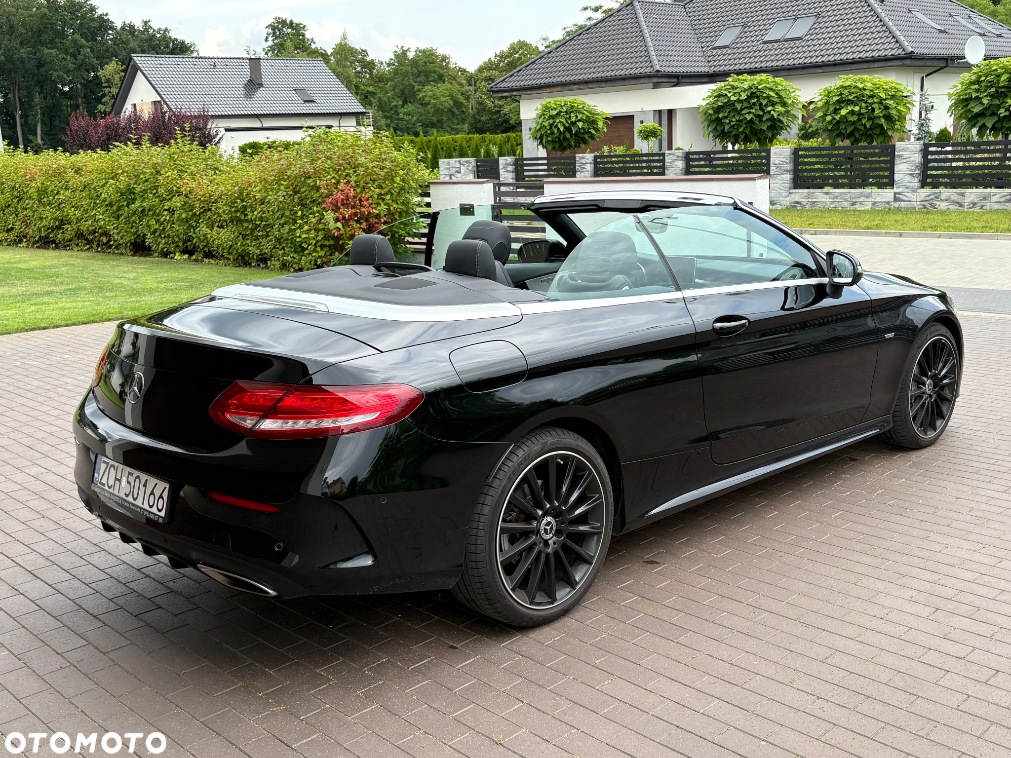 Mercedes-Benz Klasa C 180 Cabrio 9G-TRONIC AMG Line - 25