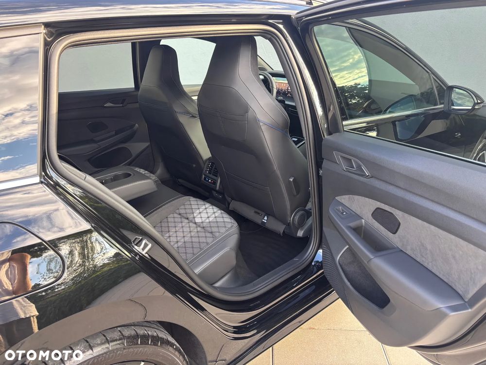 Volkswagen Golf - 12
