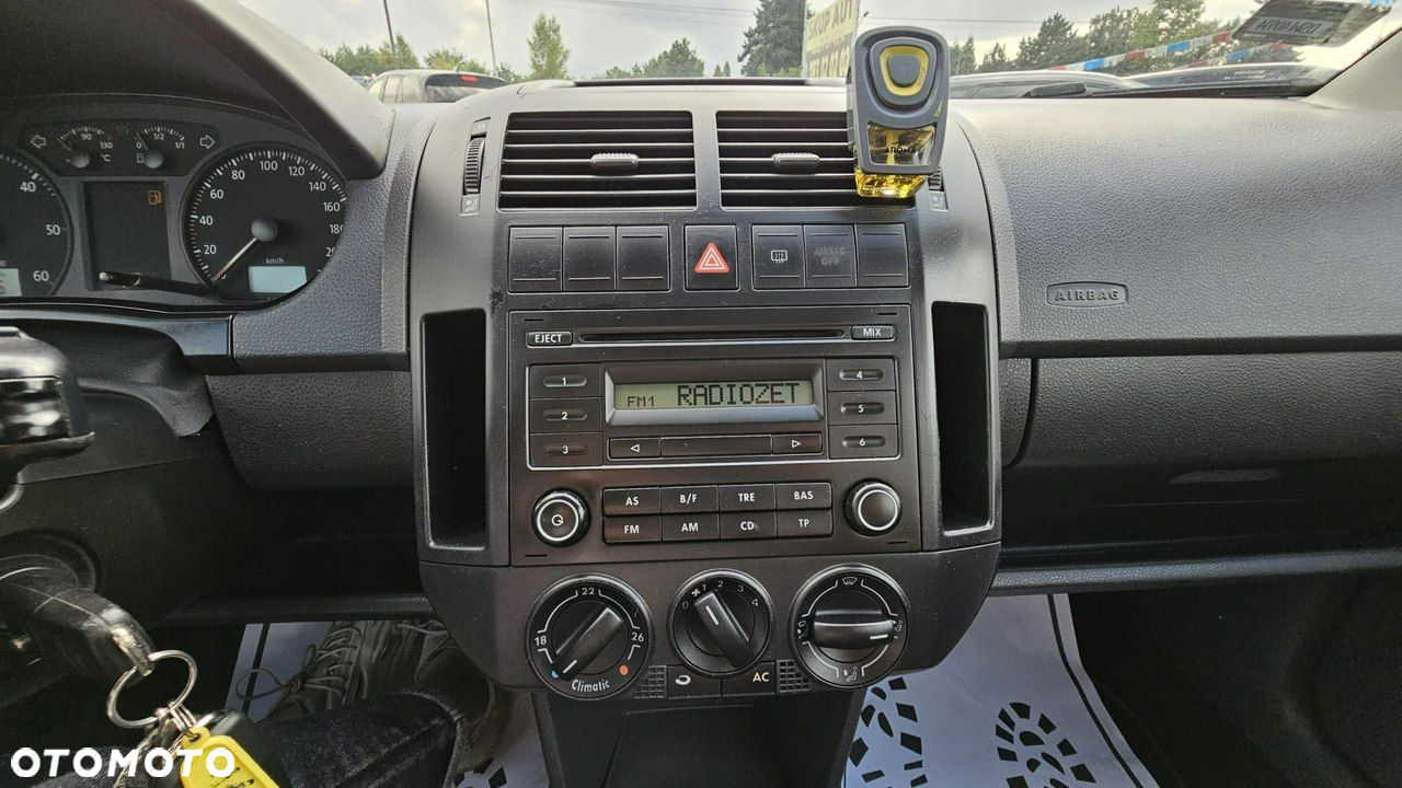 Volkswagen Polo - 27