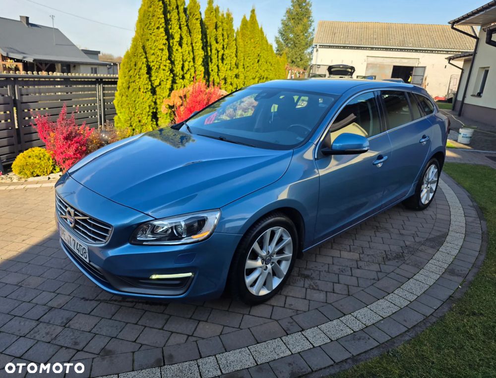 Volvo V60 D4 Drive-E Momentum - 2