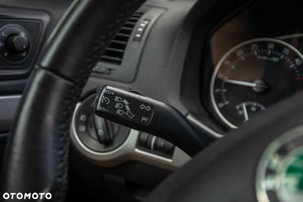 Skoda Octavia 2.0 TDI DPF DSG Elegance - 28