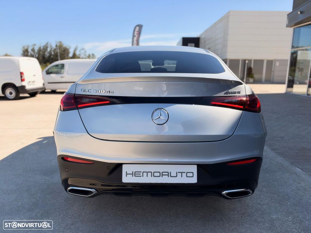 Mercedes-Benz GLC 300 de Coupe 4Matic - 13