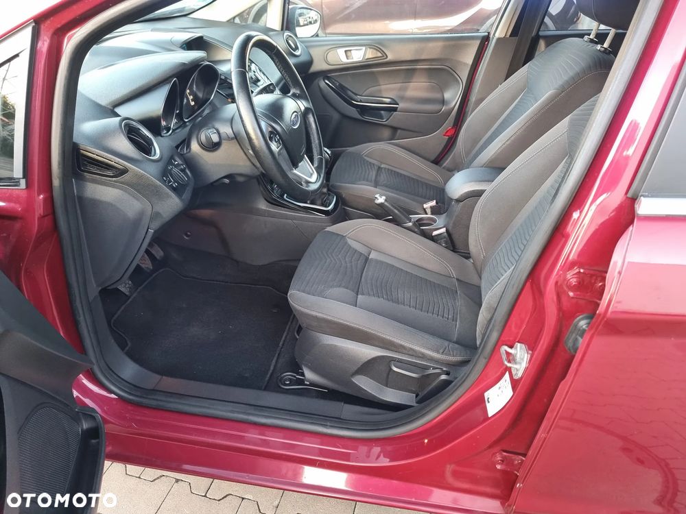 Ford Fiesta 1.0 EcoBoost STart-Stop Titanium - 16