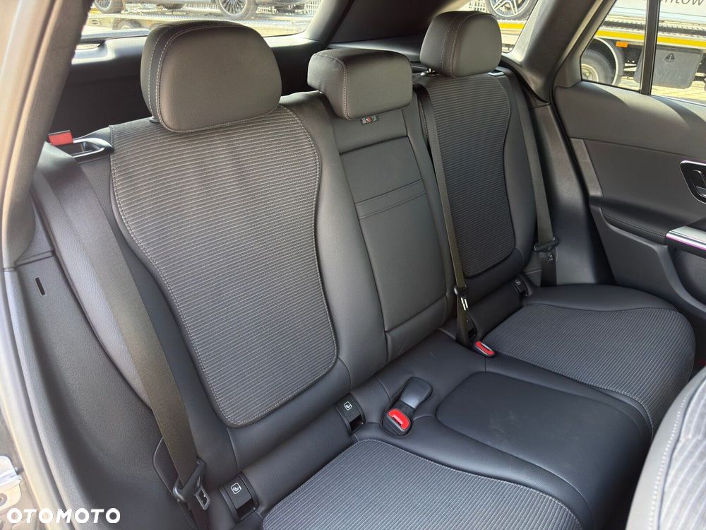 Mercedes-Benz GLC 200 d mHEV 4-Matic Avantgarde - 28