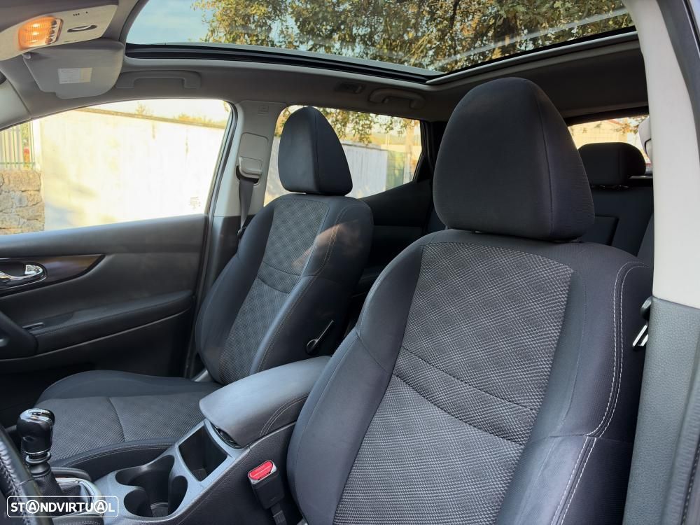 Nissan Qashqai 1.5 dCi N-Connecta 18 - 14