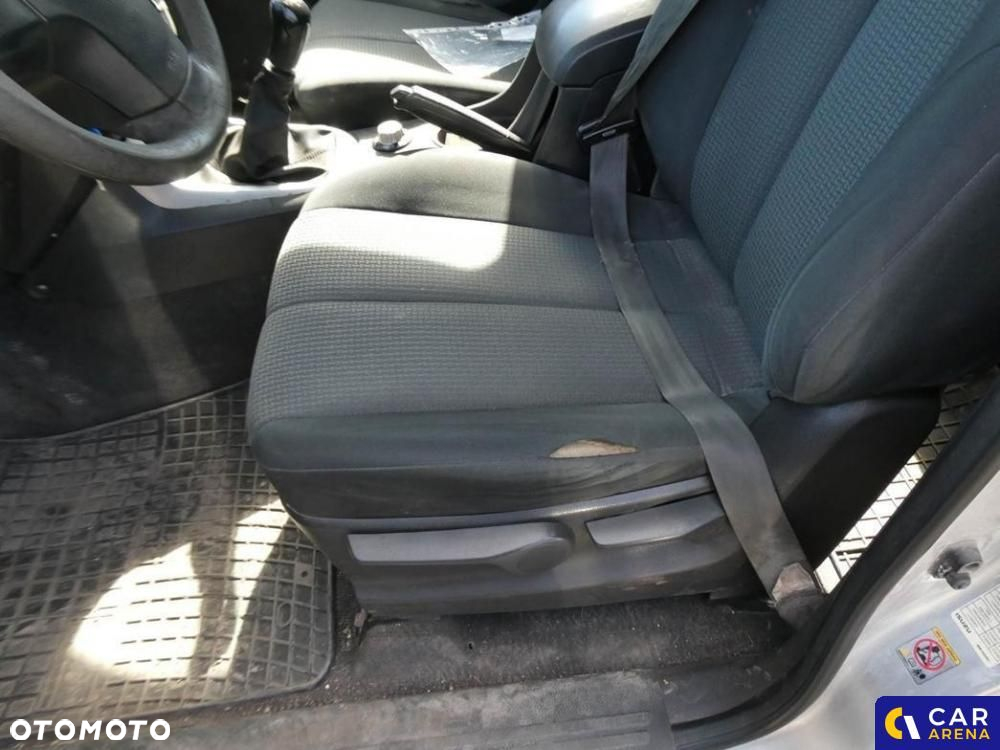 Isuzu D-Max - 30