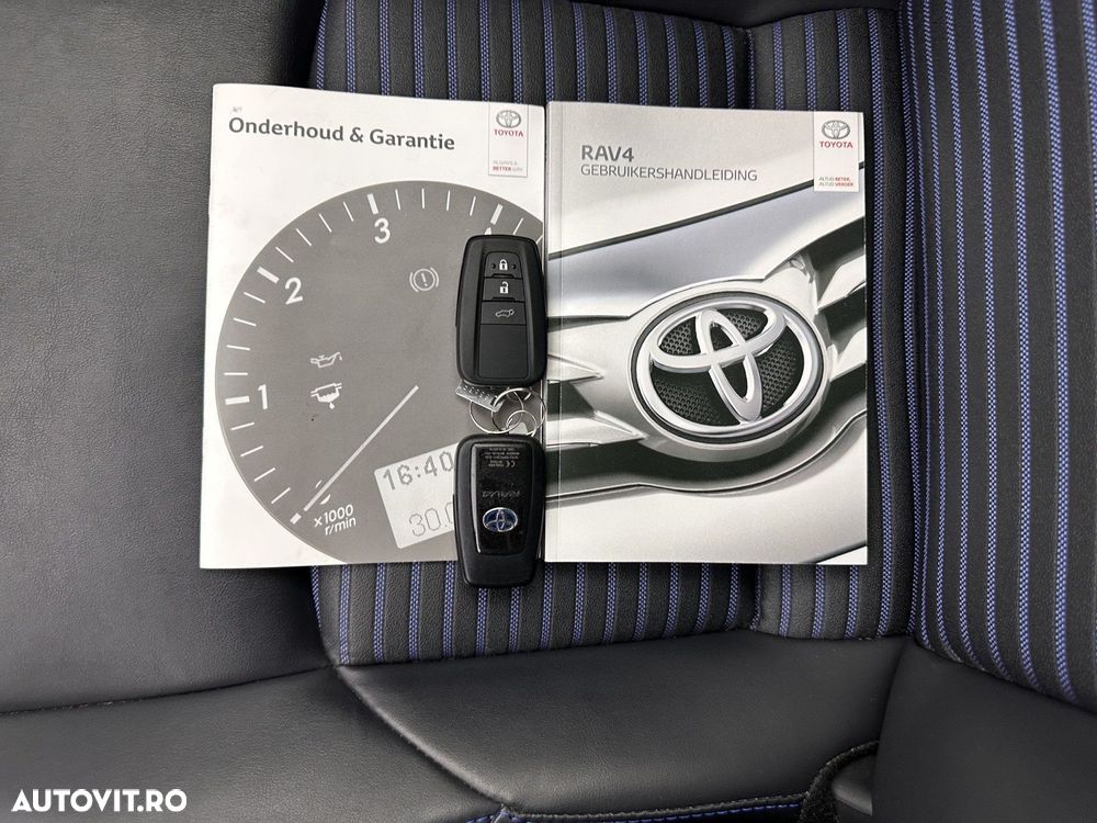 Toyota RAV4 2.5 Hybrid VVT-iE 4x4 Luxury Premium - 11