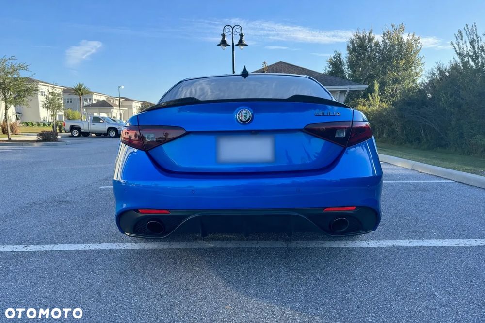 Alfa Romeo Giulia 2.0 Turbo 16V AT8-Q4 Ti - 23