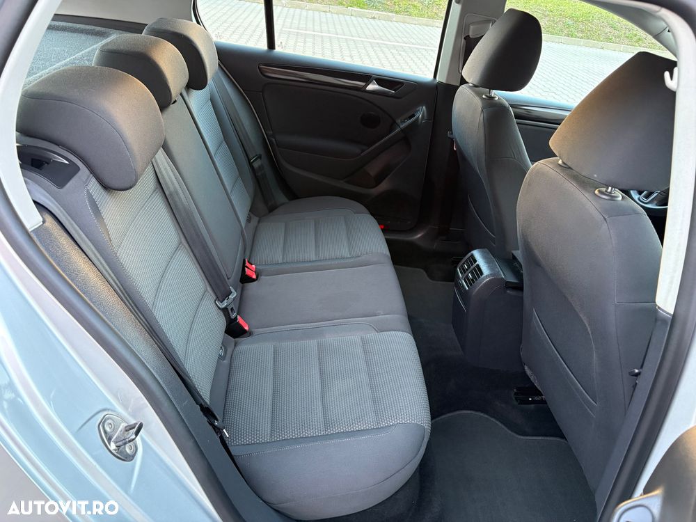 Volkswagen Golf 1.6 TDI BlueMotion Comfortline - 7